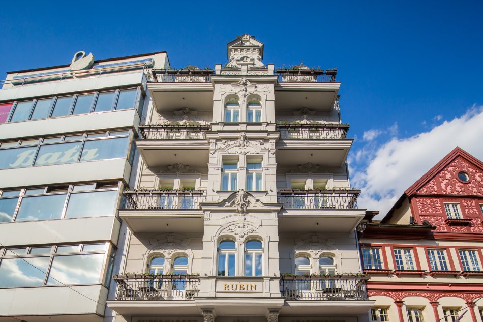 Rubin Palace