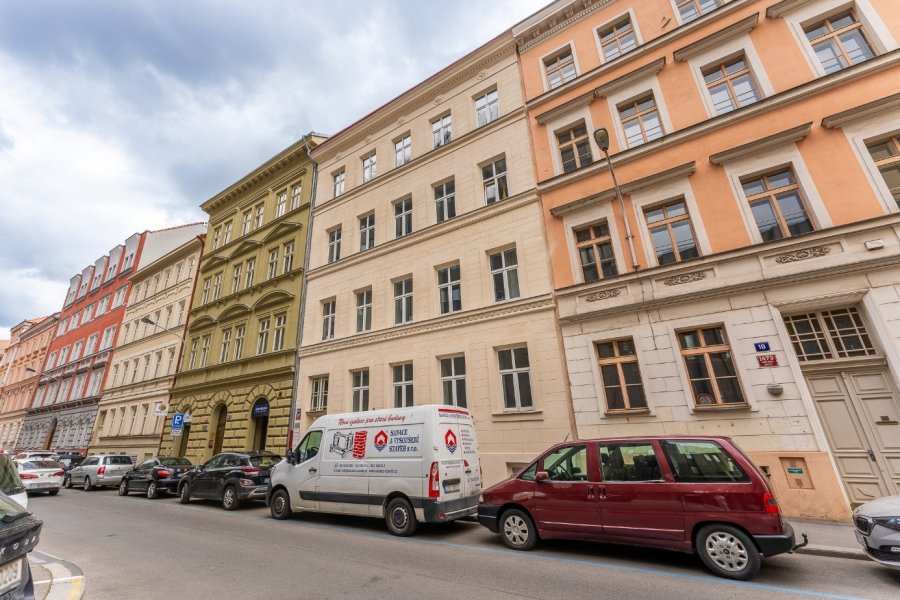 činžovní domy v ulici Na Bojišti Praha 2