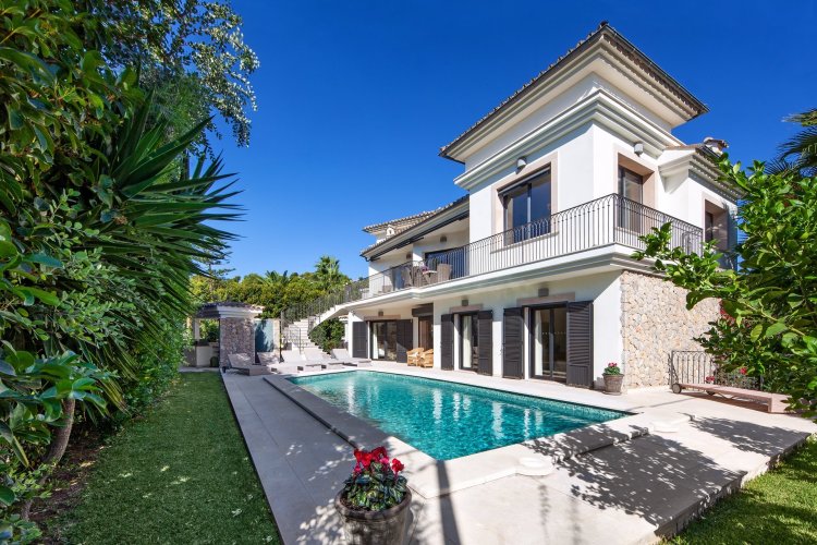 Prodej malebné španělské vily 5+kk/T/G, 380 m², na poz. 650 m² - Mallorca