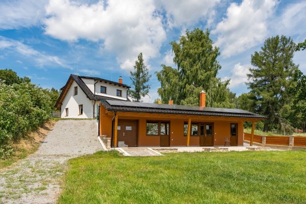dvě stavby