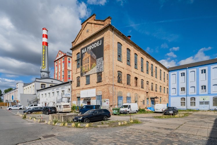 Prodej komerčního objektu 936 m², na pozemku 1 206 m², Praha-Čakovice