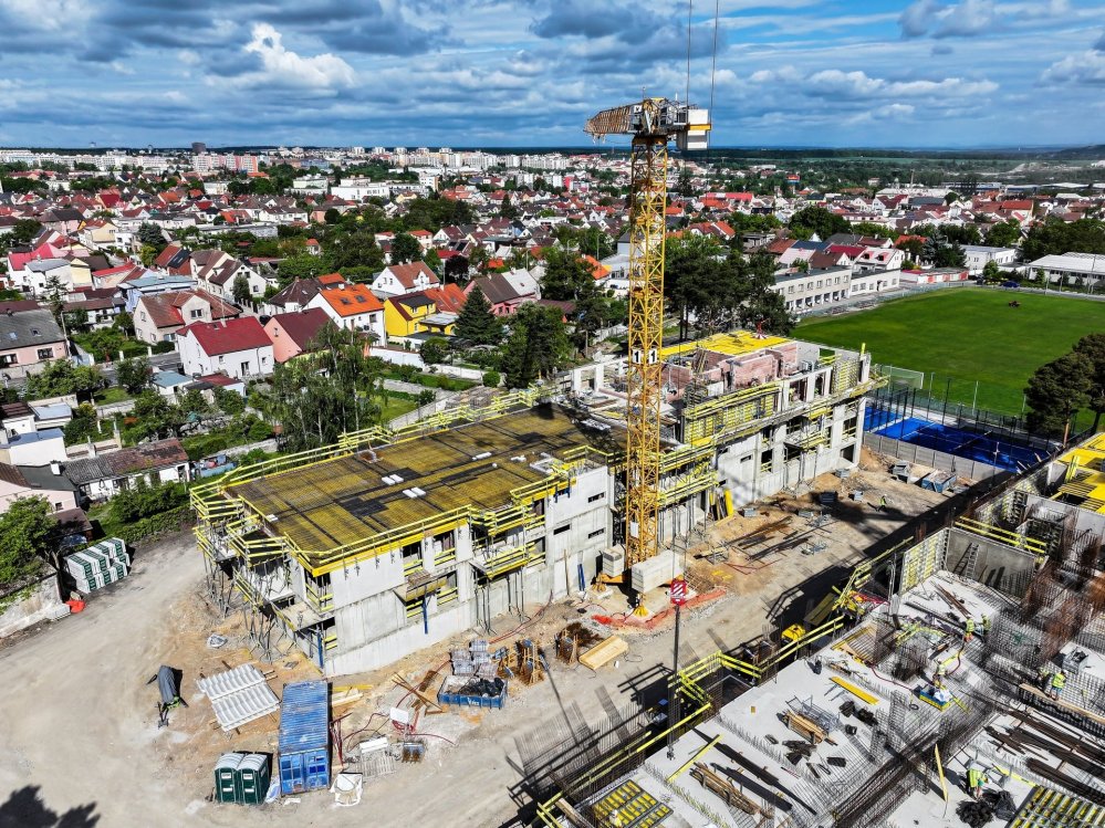 výstavba projektu květen 2026
