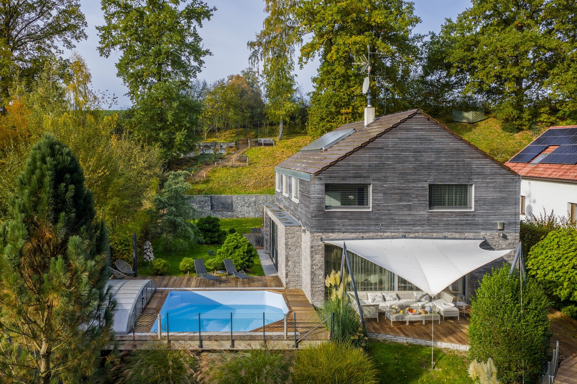 čelní pohled na dům