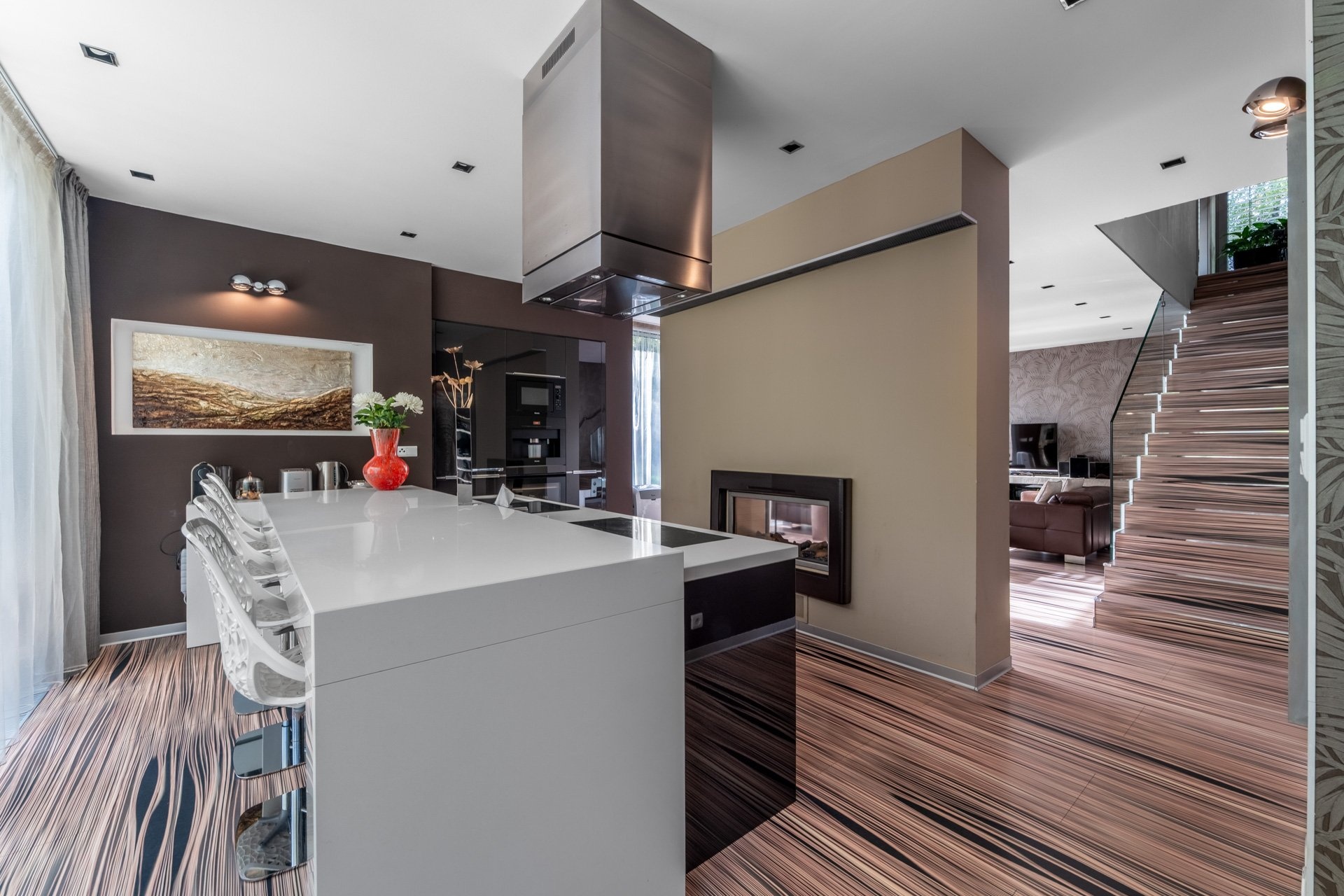 ostrůvek s posezením