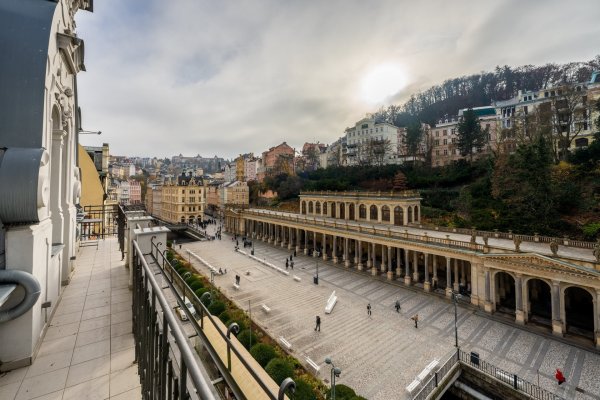 výhled na Mlýnskou kolonádu