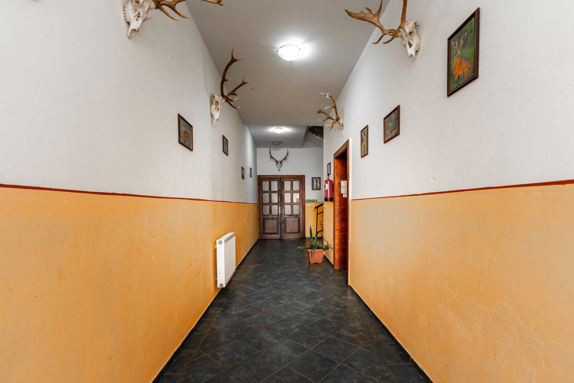 chodba dolní části 