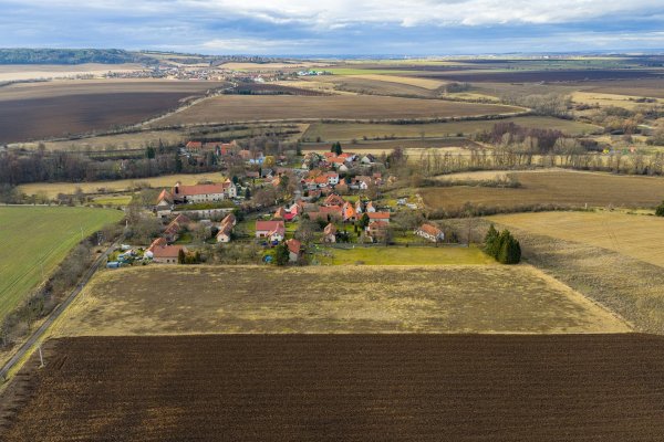 klasterni skalice pozemky