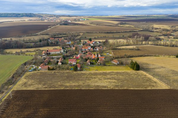 klasterni skalice pozemky