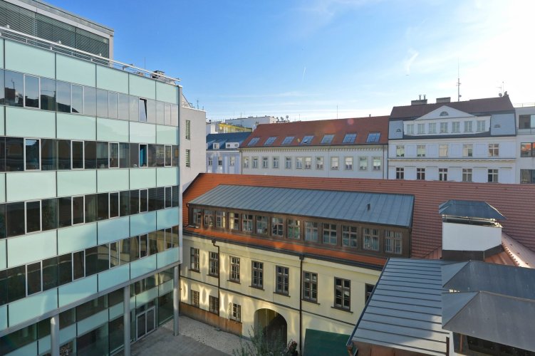 Office space for rent: 300 m², Prague - Nové Město
