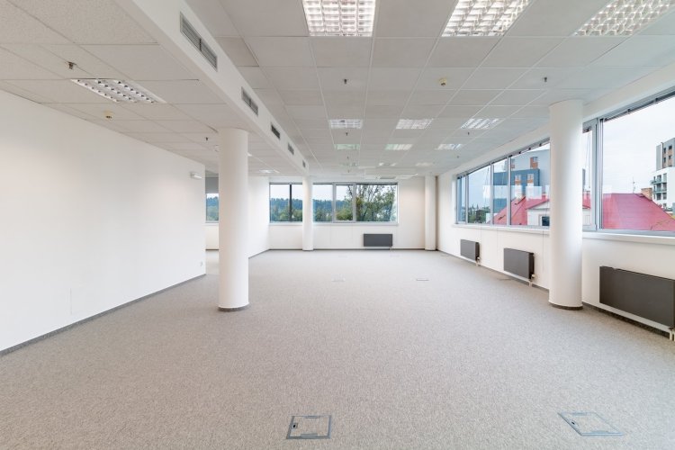 Rent commercial Offices 291 m², Praha - Holešovice