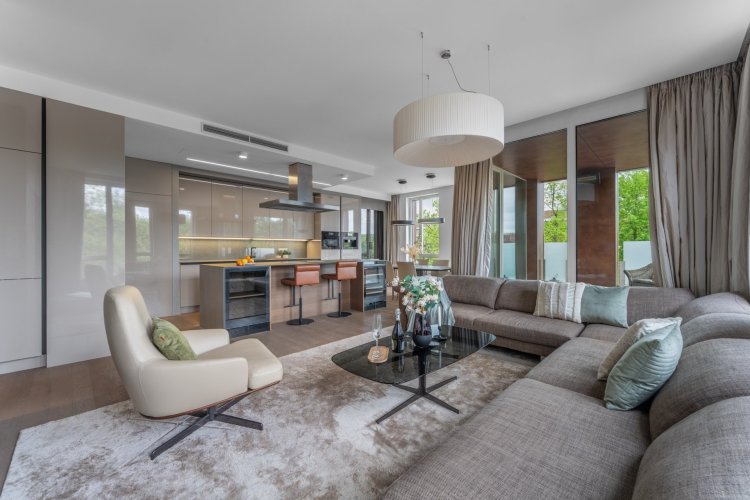 Luxury 3-bedroom apartment for sale (4+kt/L/C/P), 182 sqm, Prague 4