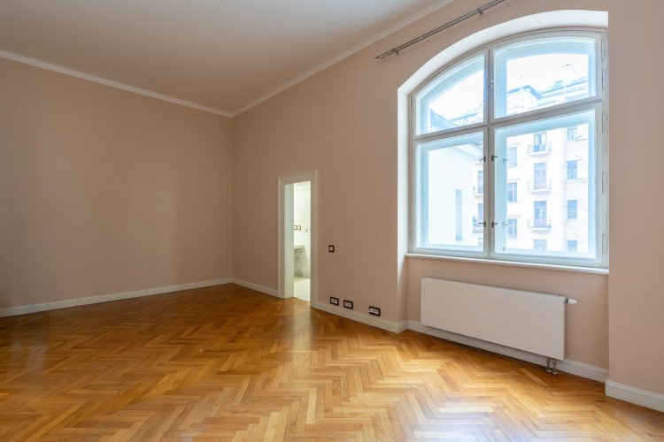 Prestigious 210 m² office space for rent, Prague 1 – Josefov