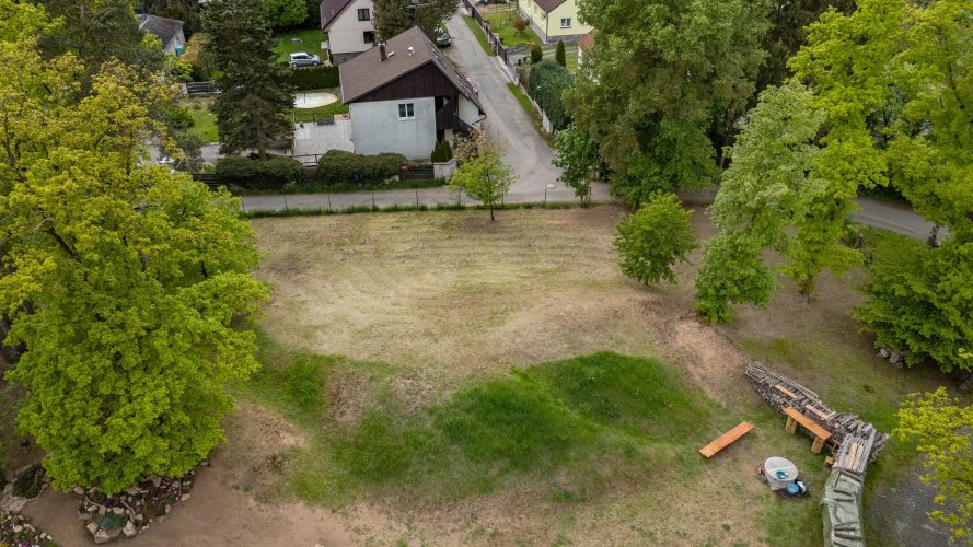 Prodej stavebního pozemku 816 m², Praha-východ, Kamenice