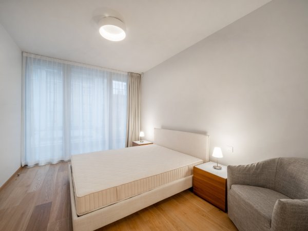 manželská postel